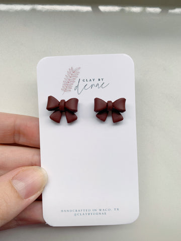 Mini Bow Stud in Burgundy