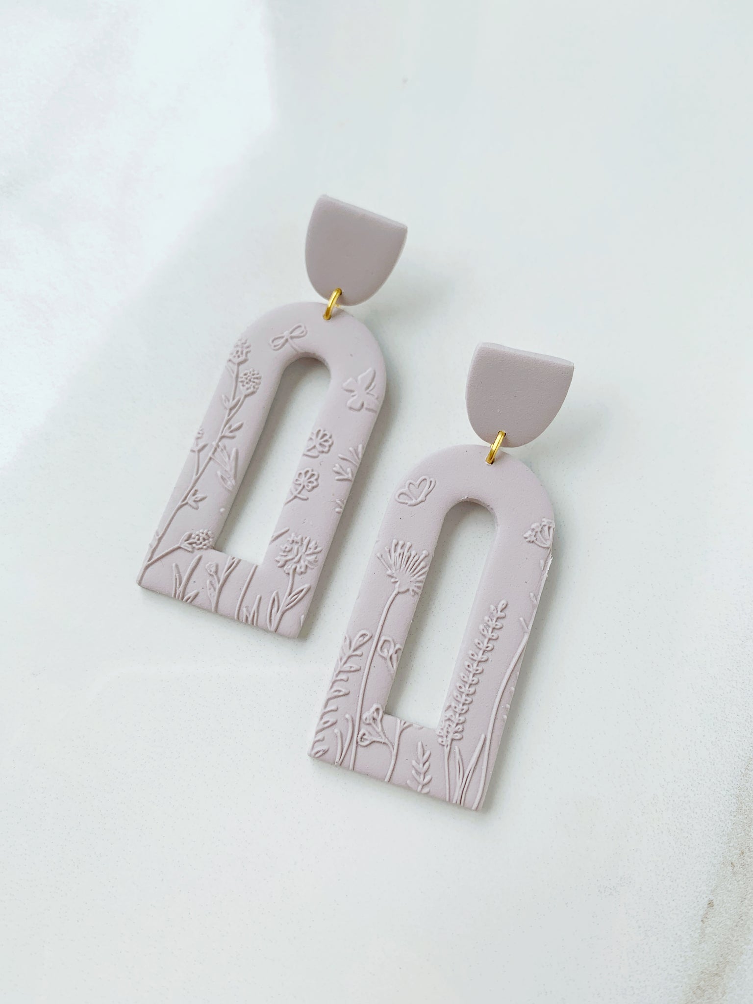 Tayla Arch in Lavender