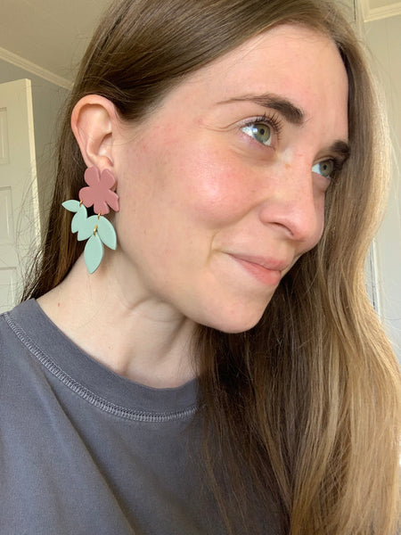 Primrose Earring in Rusty Rose
