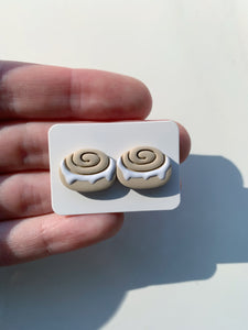Cinnamon Roll Stud