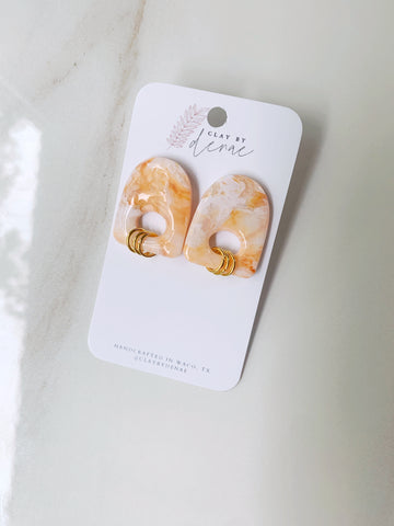 Brinley Earring in Coral Dune