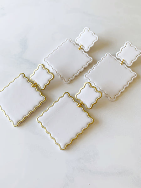 Cora Earring in White/Gold