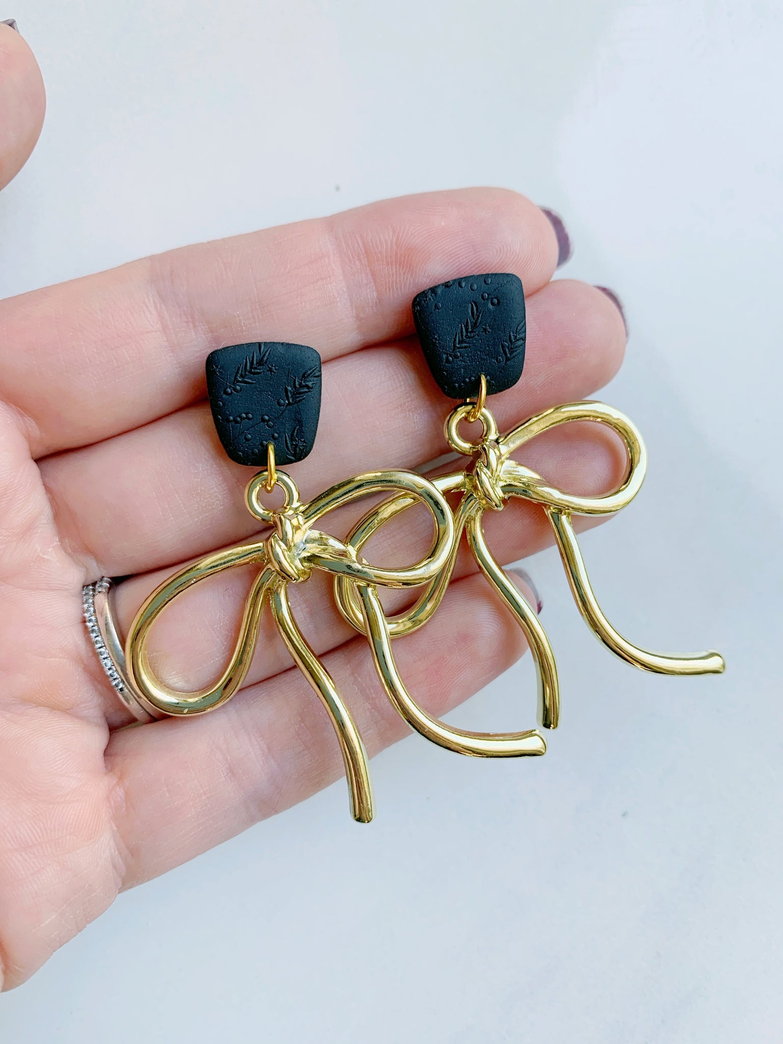 Amity Earring (Multiple Colors)