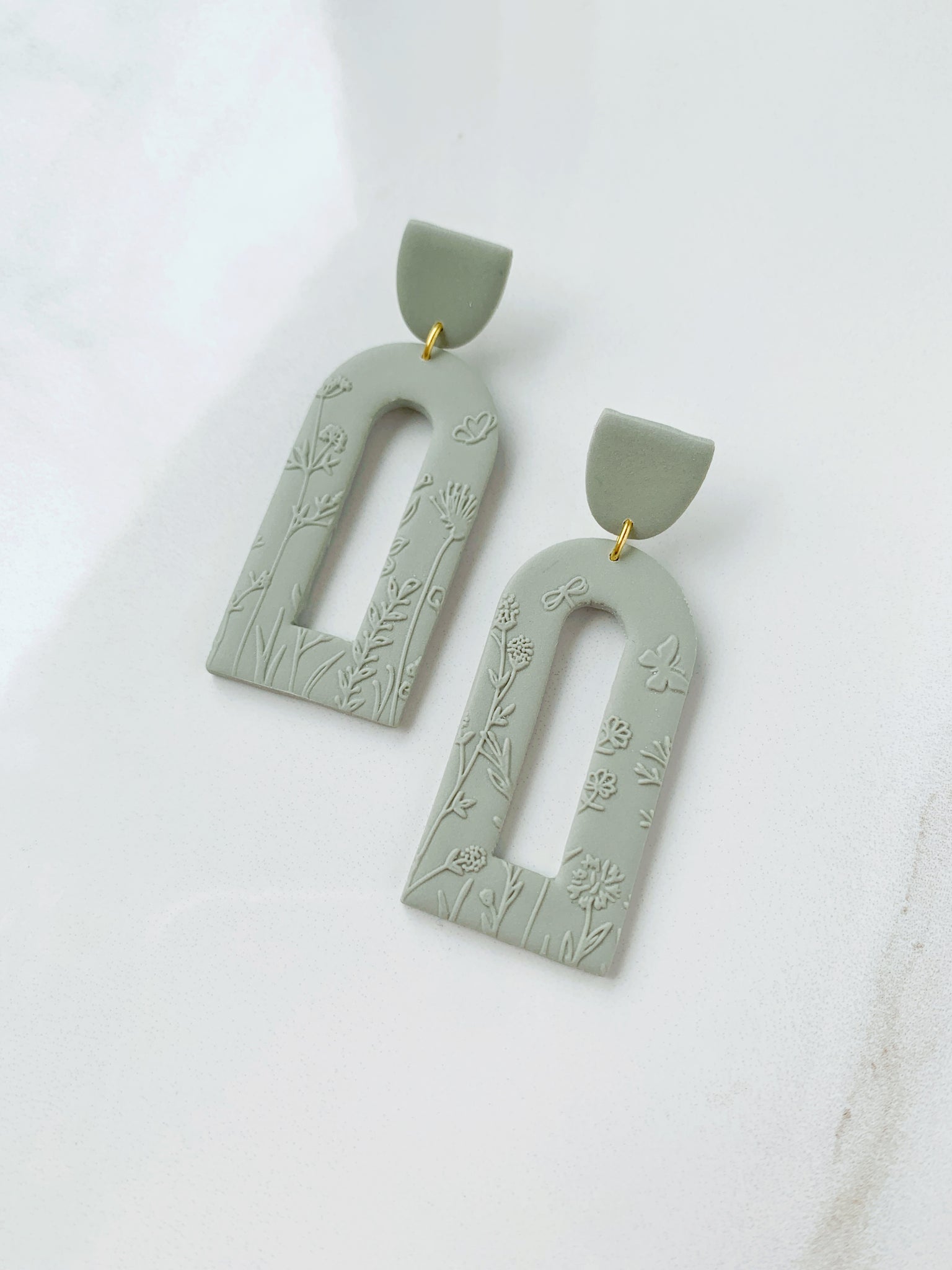 Tayla Arch in Sage