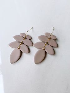Mel Earring in Taupe