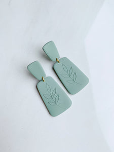 Aubree Leaf Earring in Sage