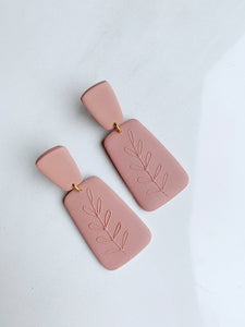 Aubree Leaf Earring in Dusty Rose