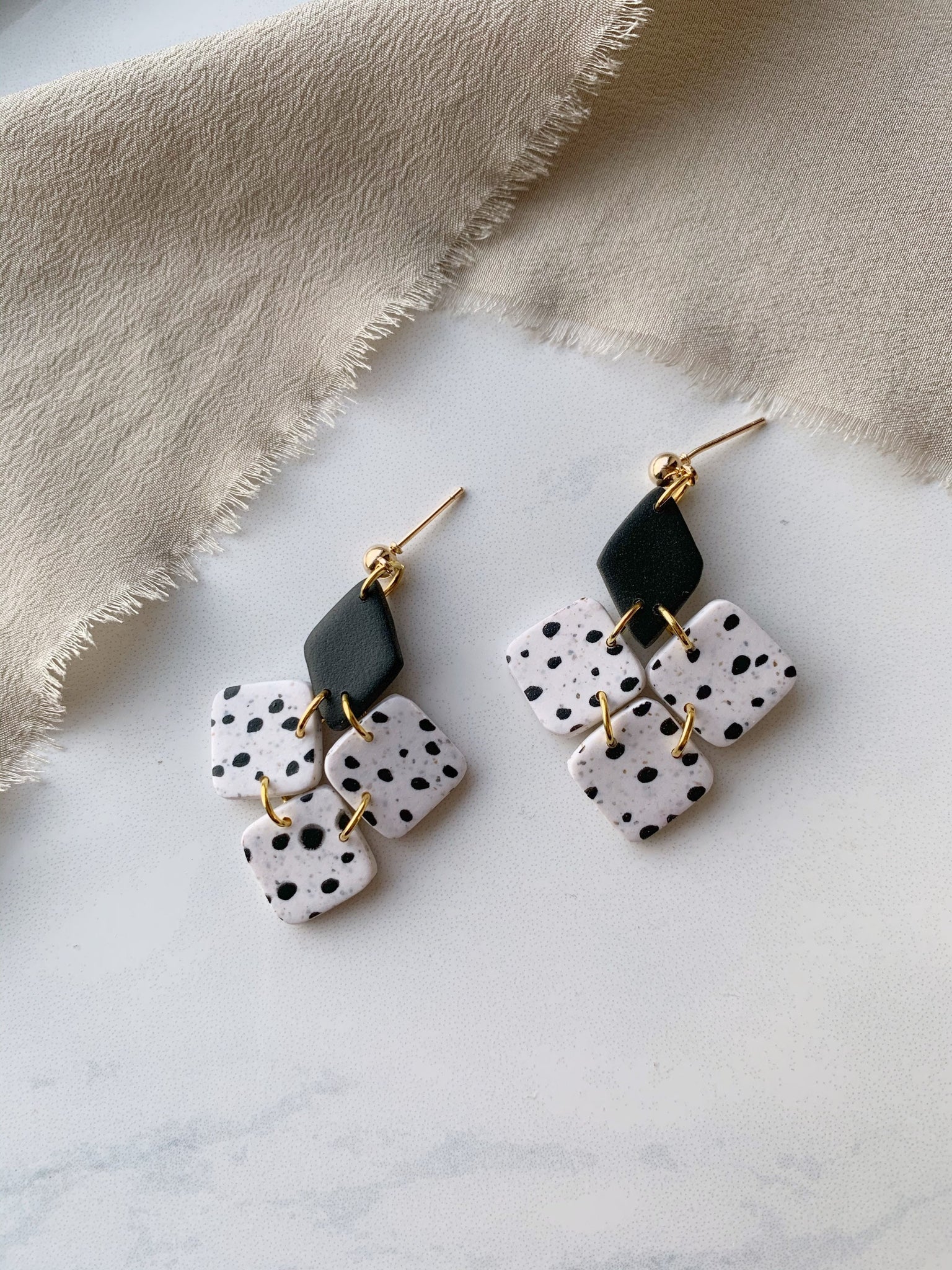 Regan Earring in Dots